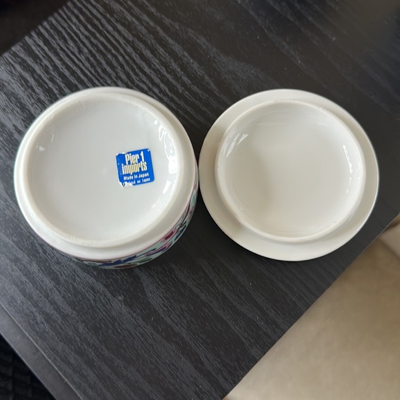 Pier 1 3-Piece Ceramic Bath Accessory Set - Picture 5 of 16